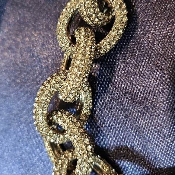 SHAY Jumbo Crystal Chain Link Collar Necklace - Picture 5 of 8